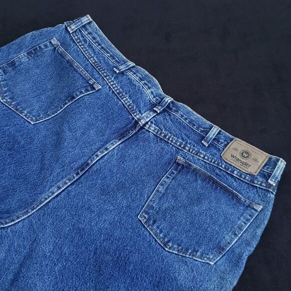 EUC Wrangler Jeans Sz 44" x 32" - Picture 6 of 9